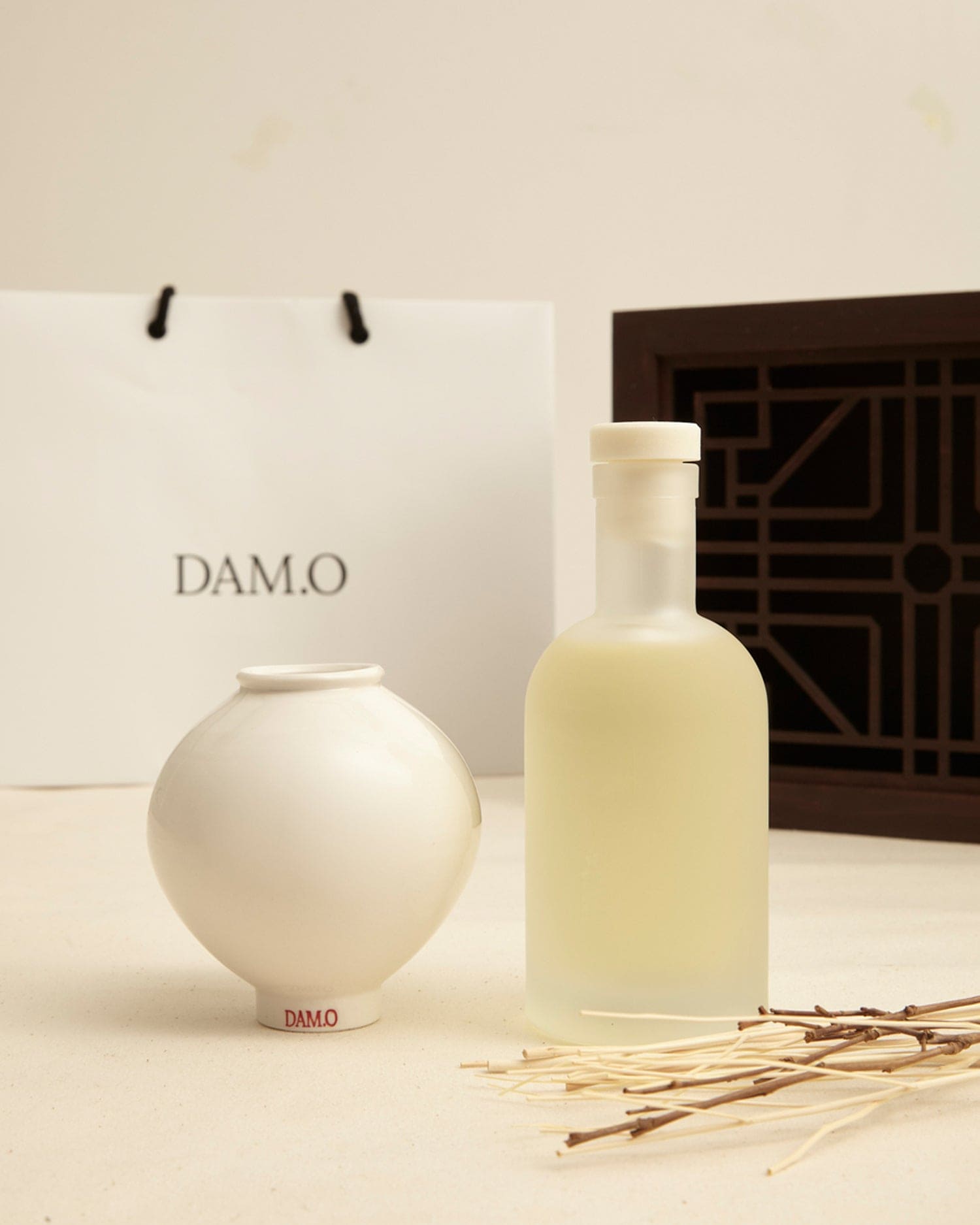 dam.o Moon Jar: Moonlight Scent